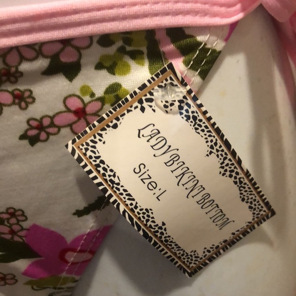 3/$20 or 5 for $25 Bundle Sale❗️ NWT Bikini Swim Bottoms, Sz. L - Picture 2 of 3